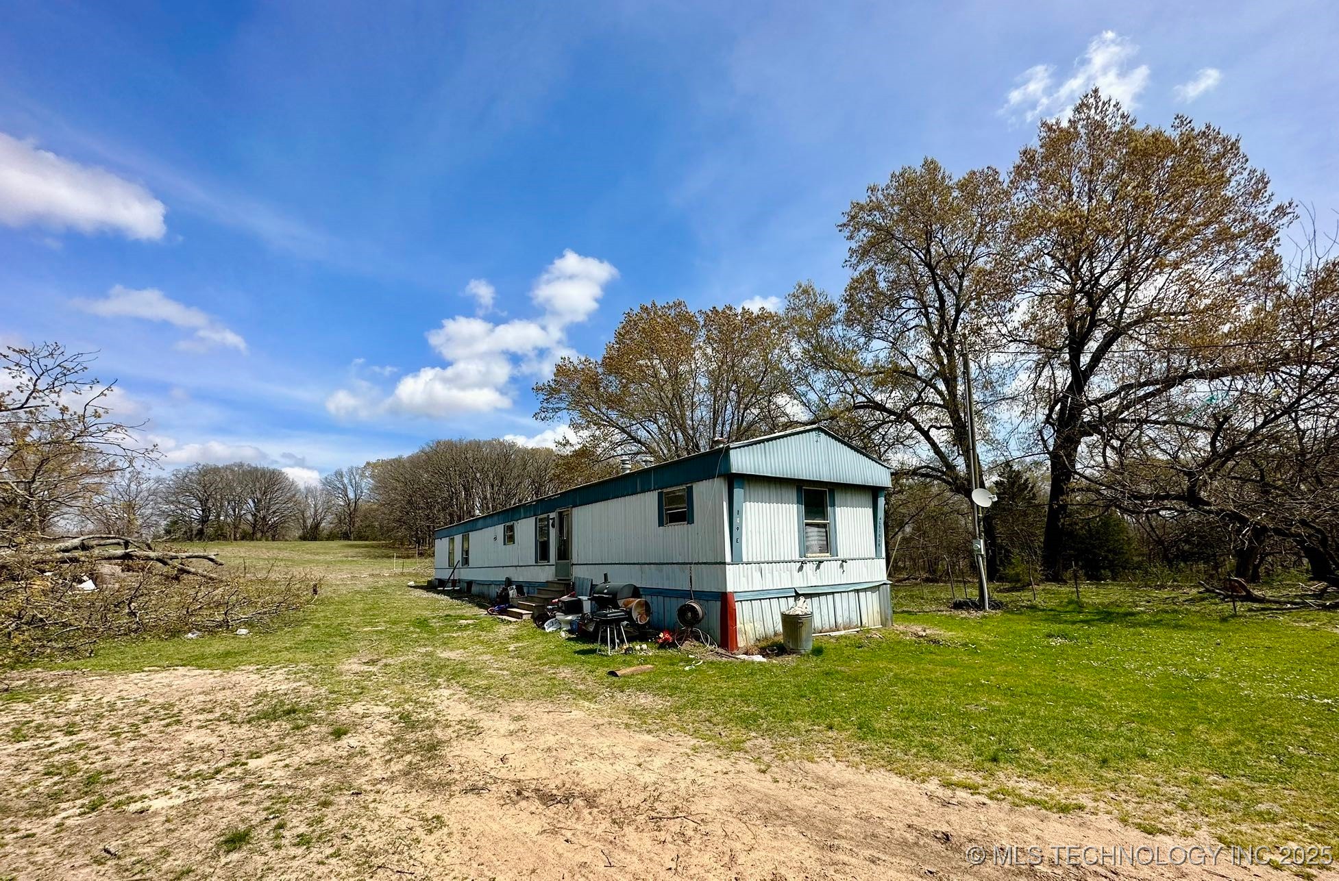 1397 E Allison Road Property Photo 21