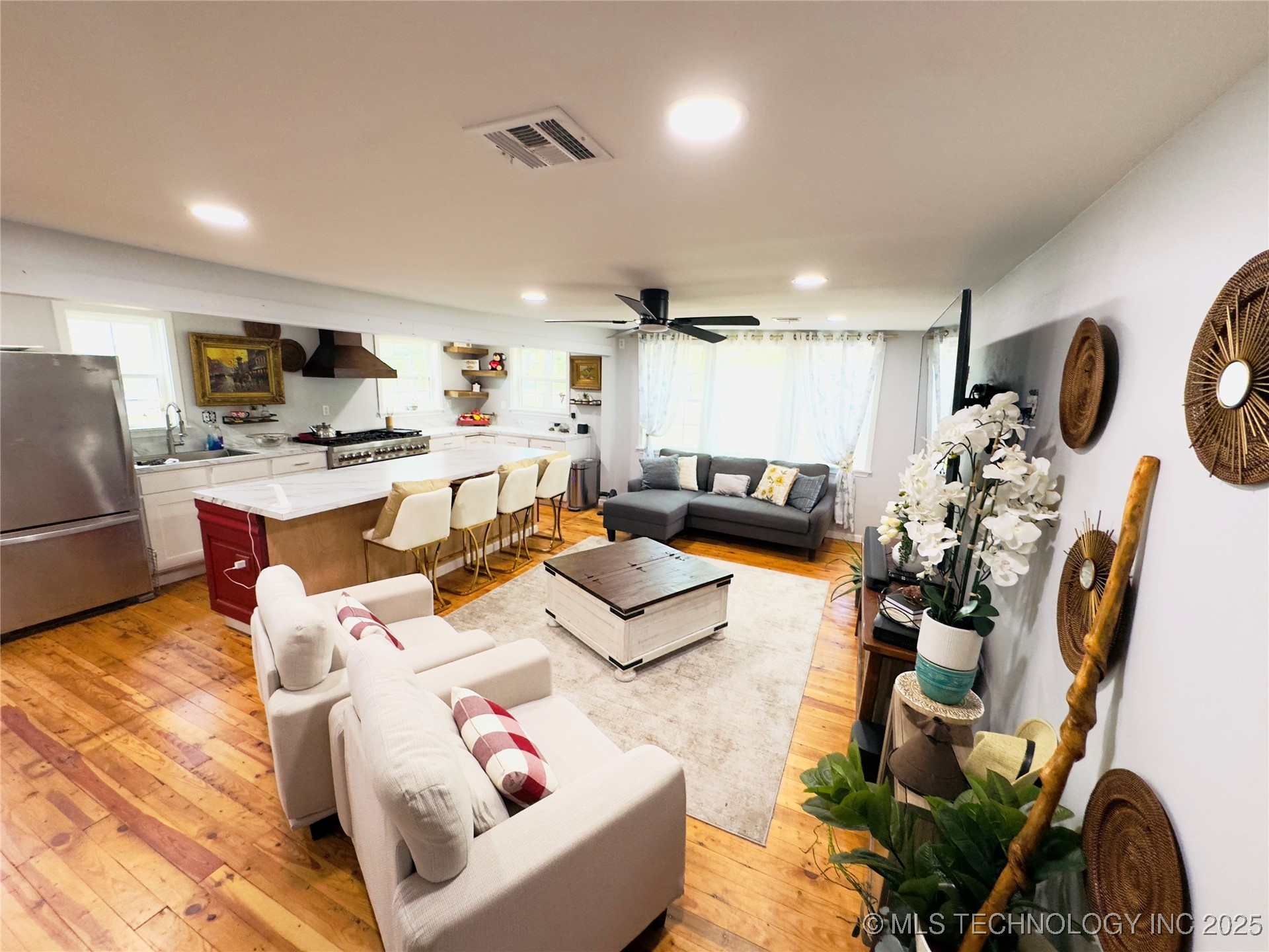 4892 S 369th West Avenue Property Photo 6