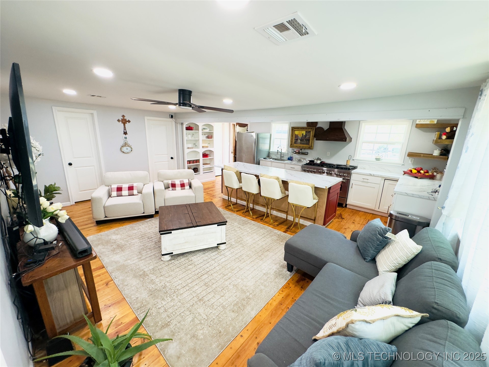 4892 S 369th West Avenue Property Photo 7