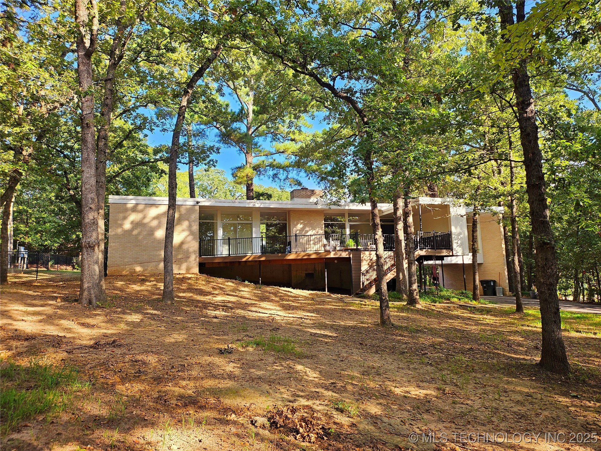 2417 Wilson Street Property Photo 14