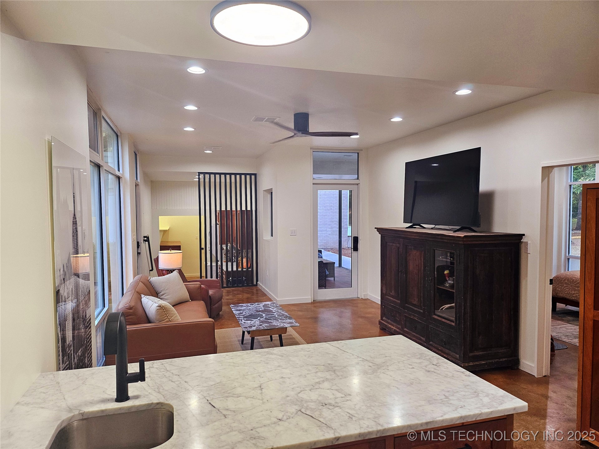 2417 Wilson Street Property Photo 23