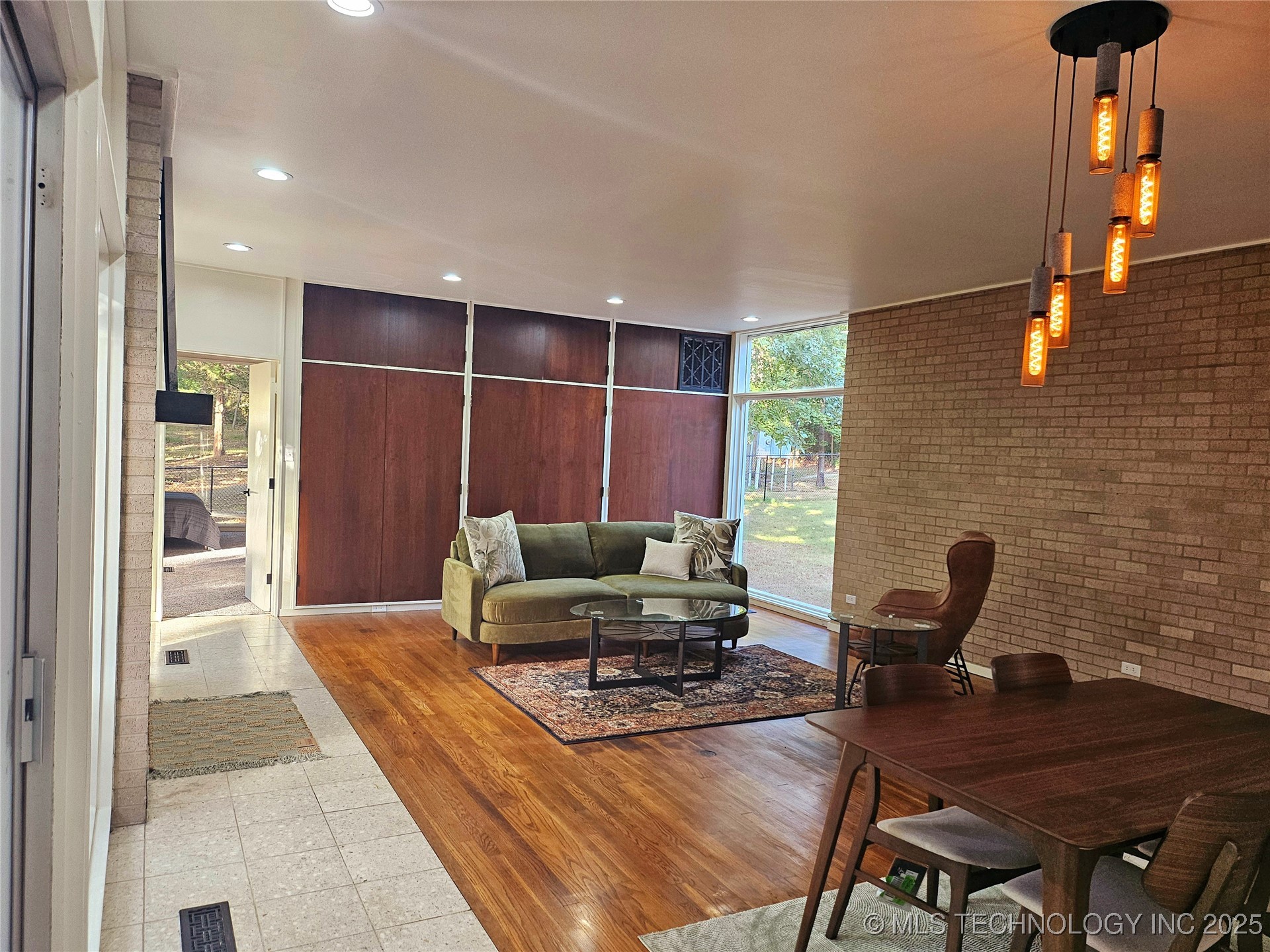 2417 Wilson Street Property Photo 30