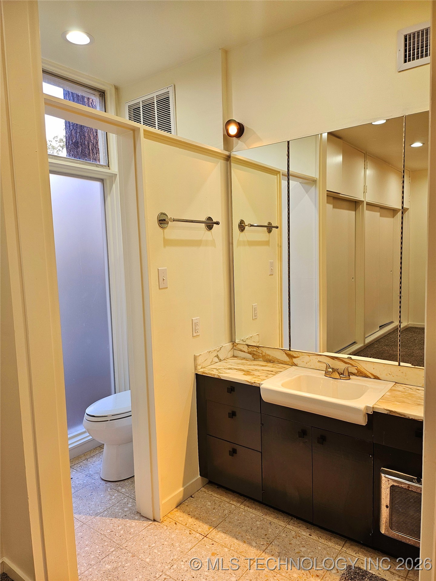 2417 Wilson Street Property Photo 40