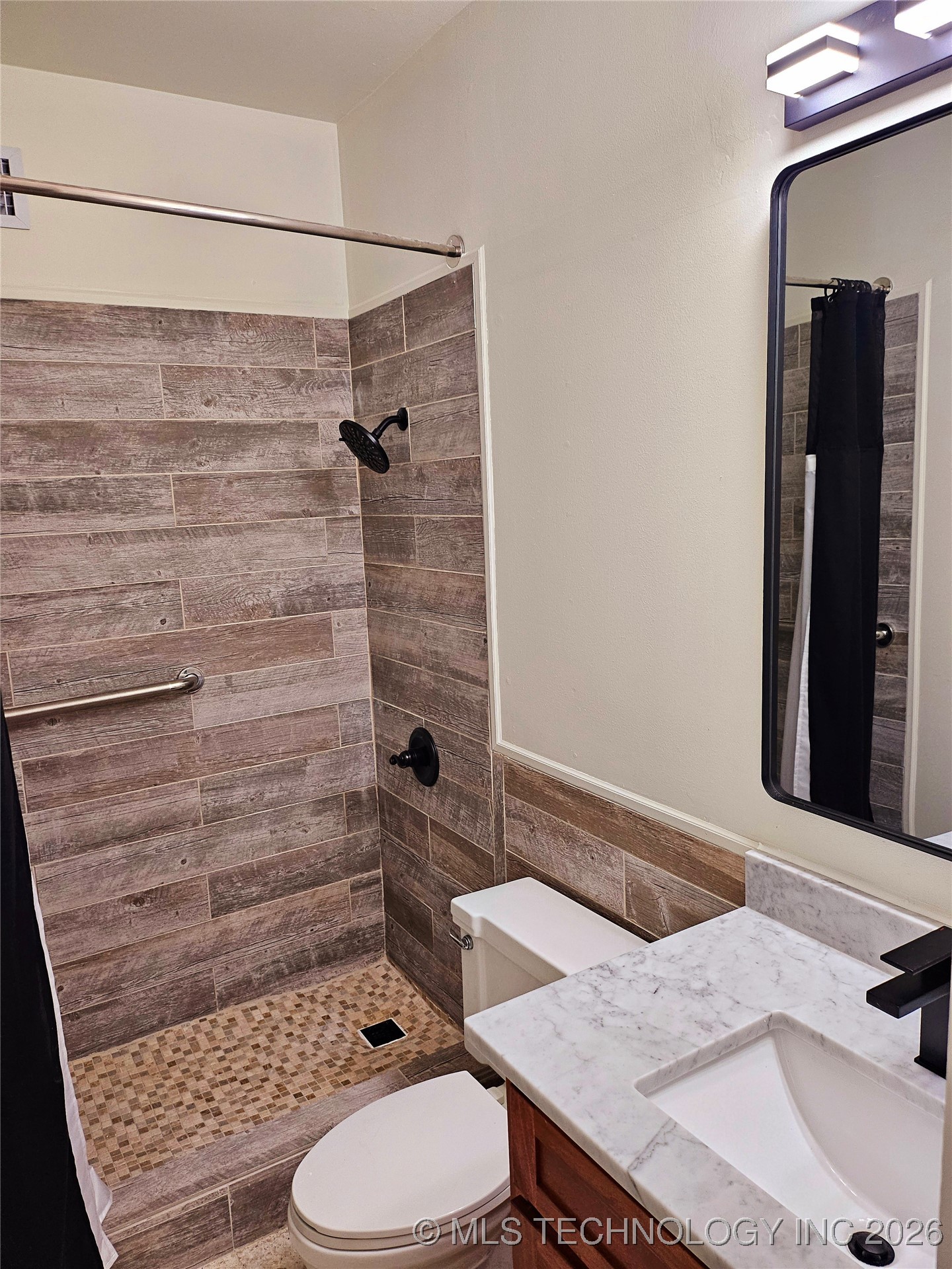 2417 Wilson Street Property Photo 44