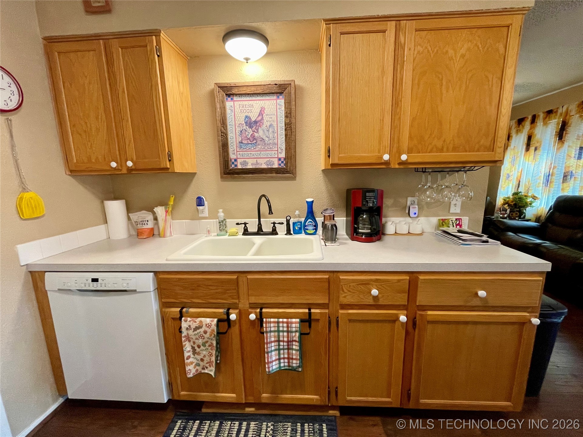 1019 Four Seasons Drive Property Photo 9