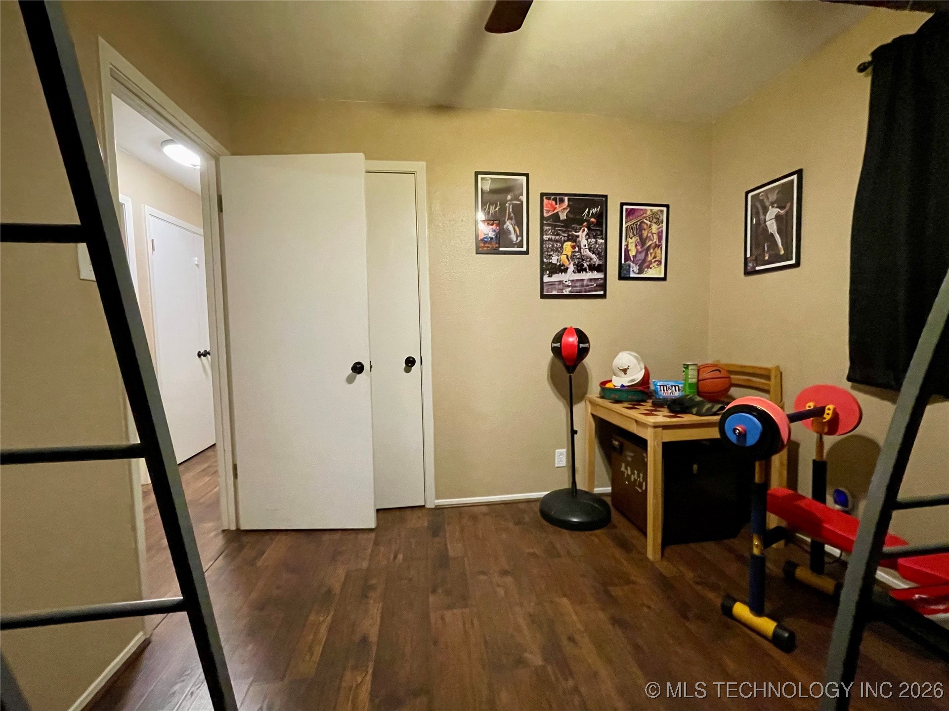 1019 Four Seasons Drive Property Photo 14