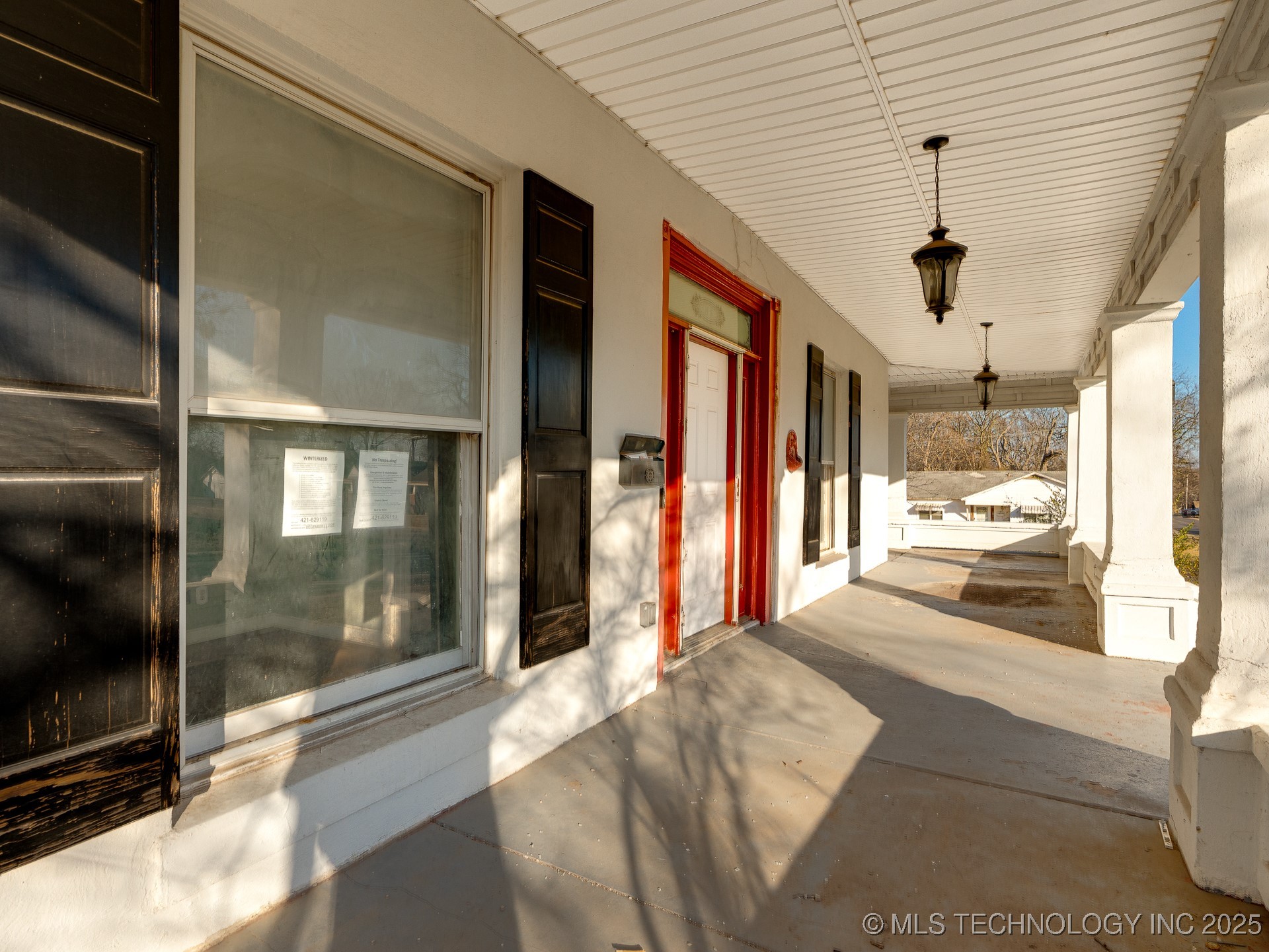 130 E 16th Street Property Photo 4