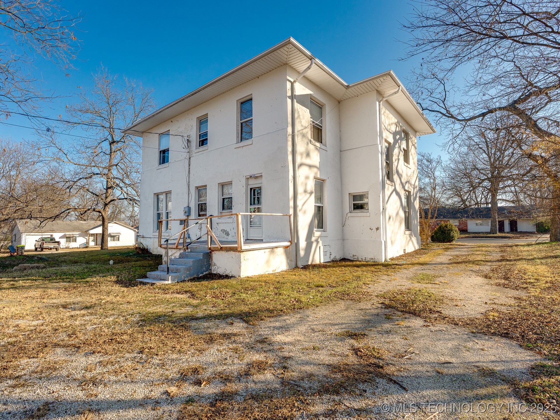 130 E 16th Street Property Photo 27