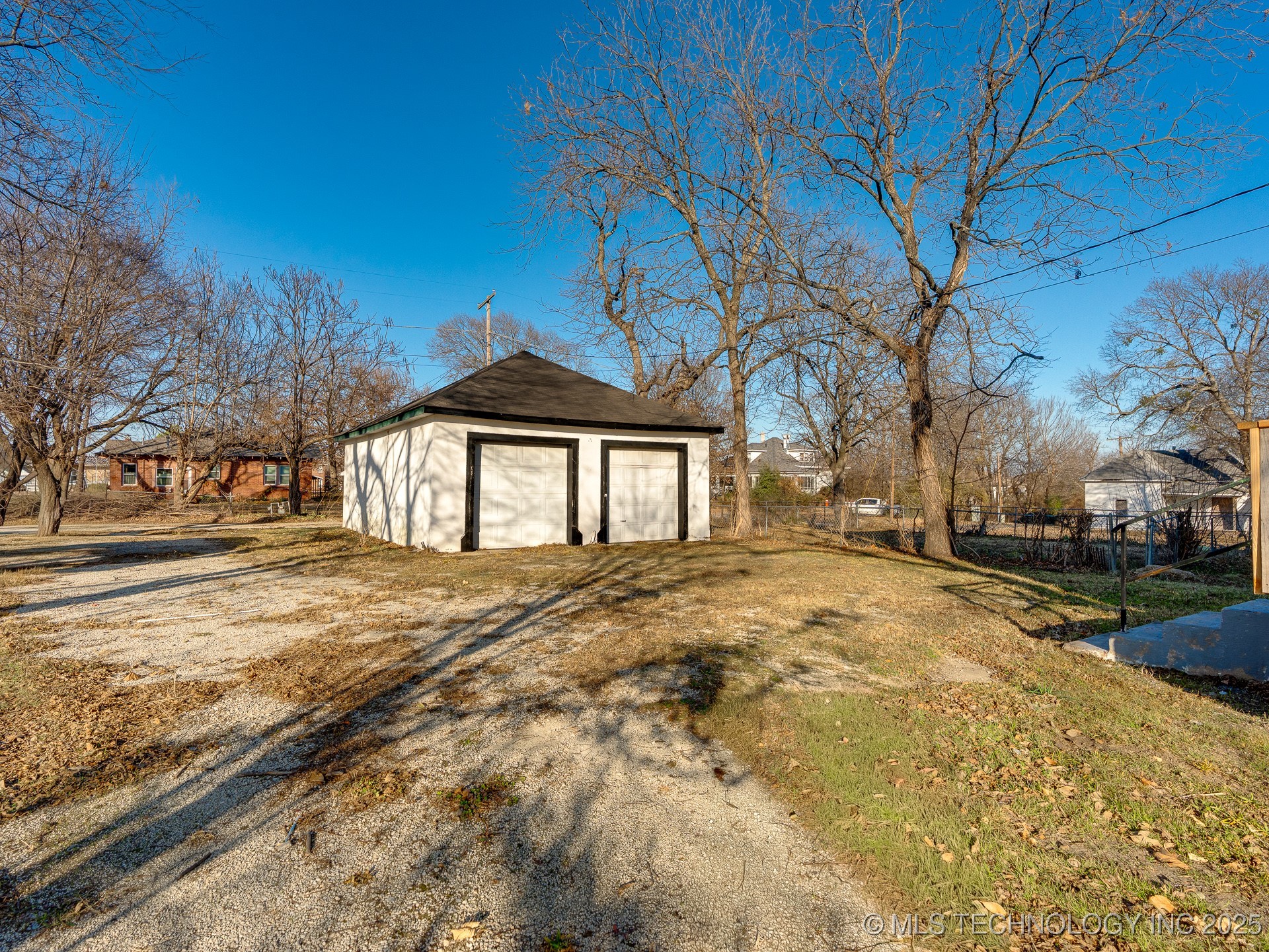 130 E 16th Street Property Photo 28