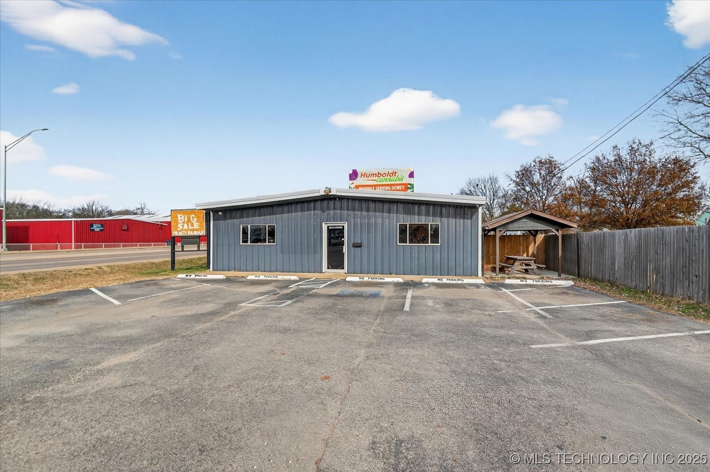 202 N Osage Property Photo 2