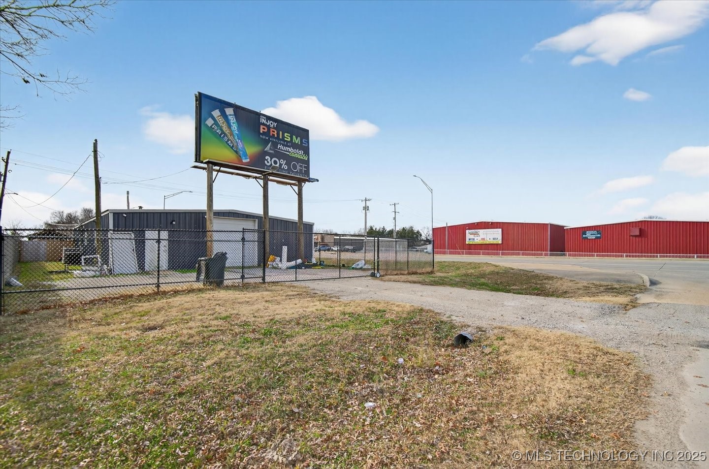 202 N Osage Property Photo 5