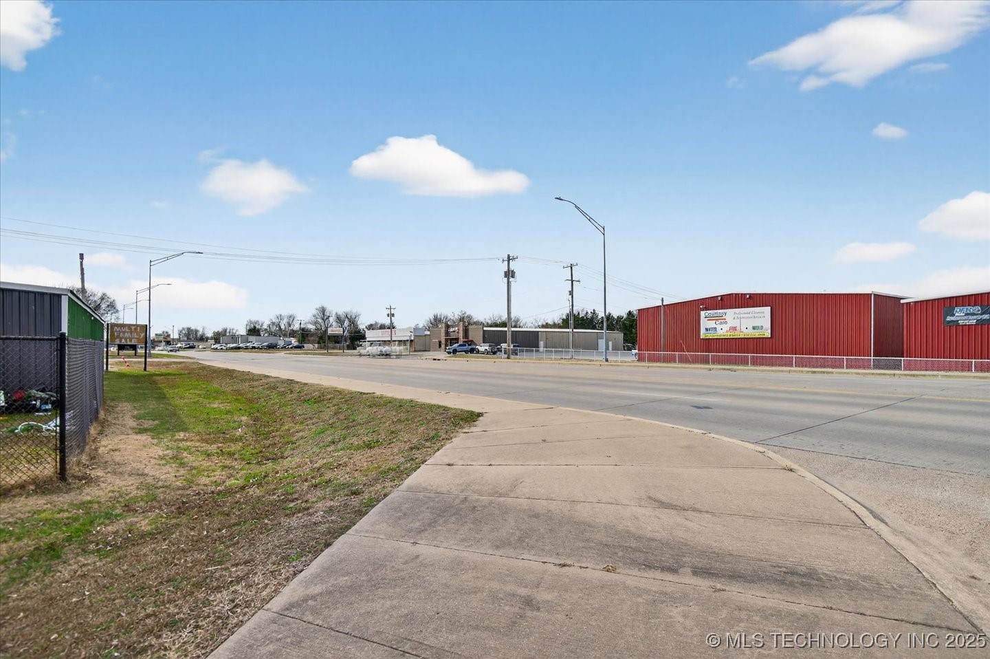 202 N Osage Property Photo 6