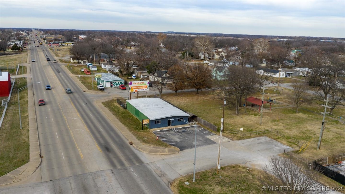 202 N Osage Property Photo 7