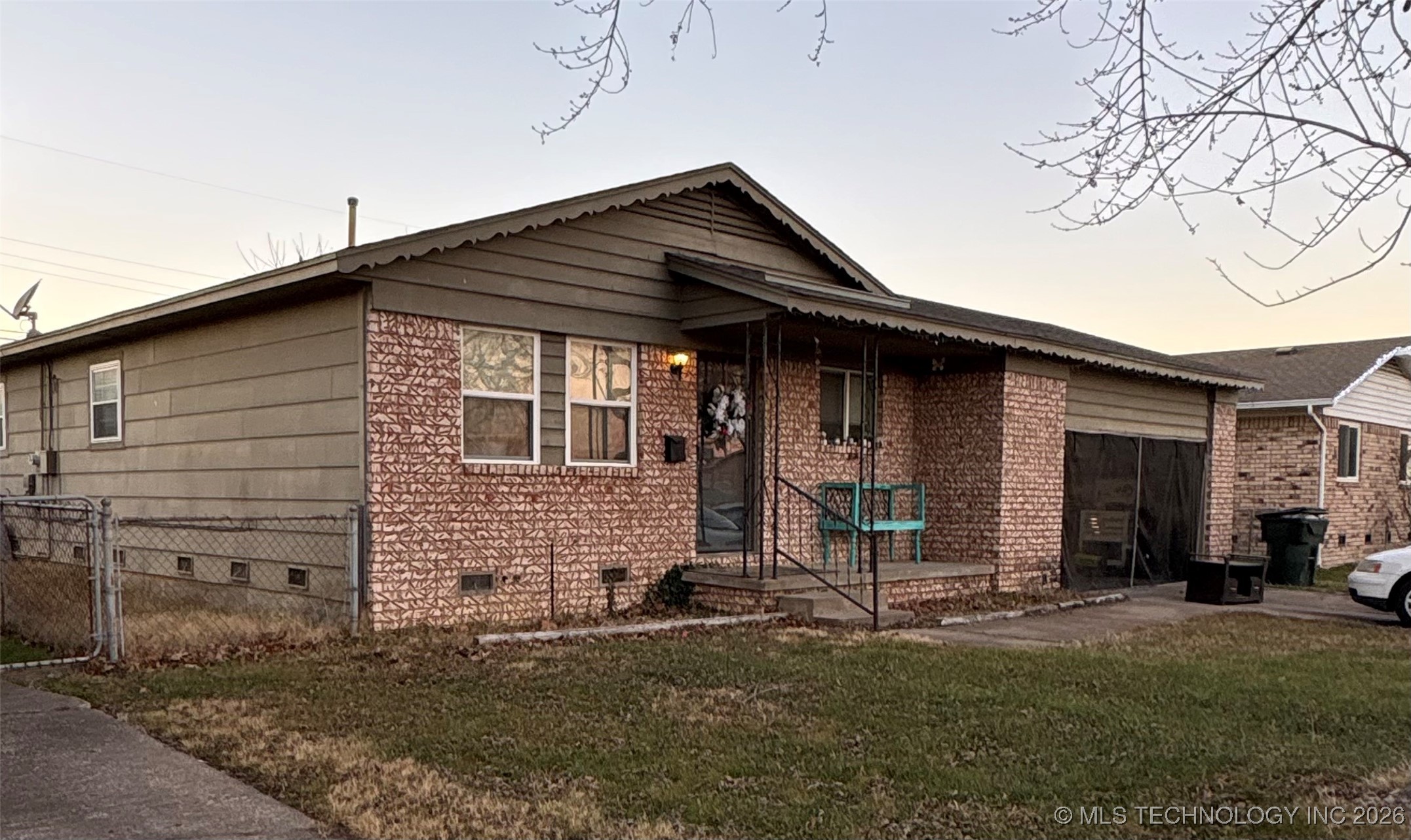 906 N Atlanta Street Property Photo 2