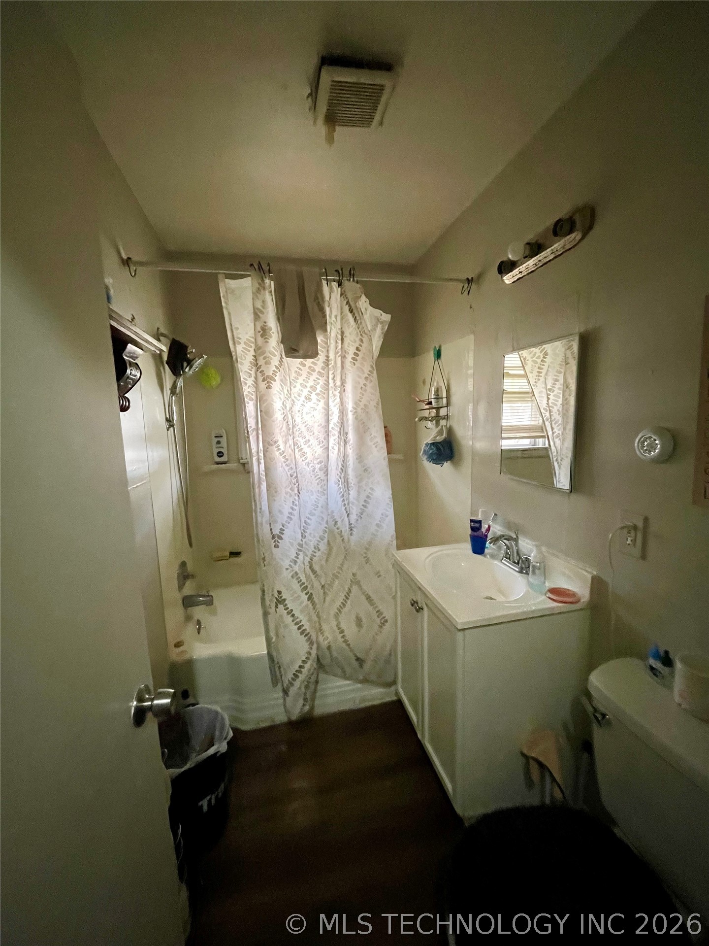 4503 N Kenosha Avenue Property Photo 8