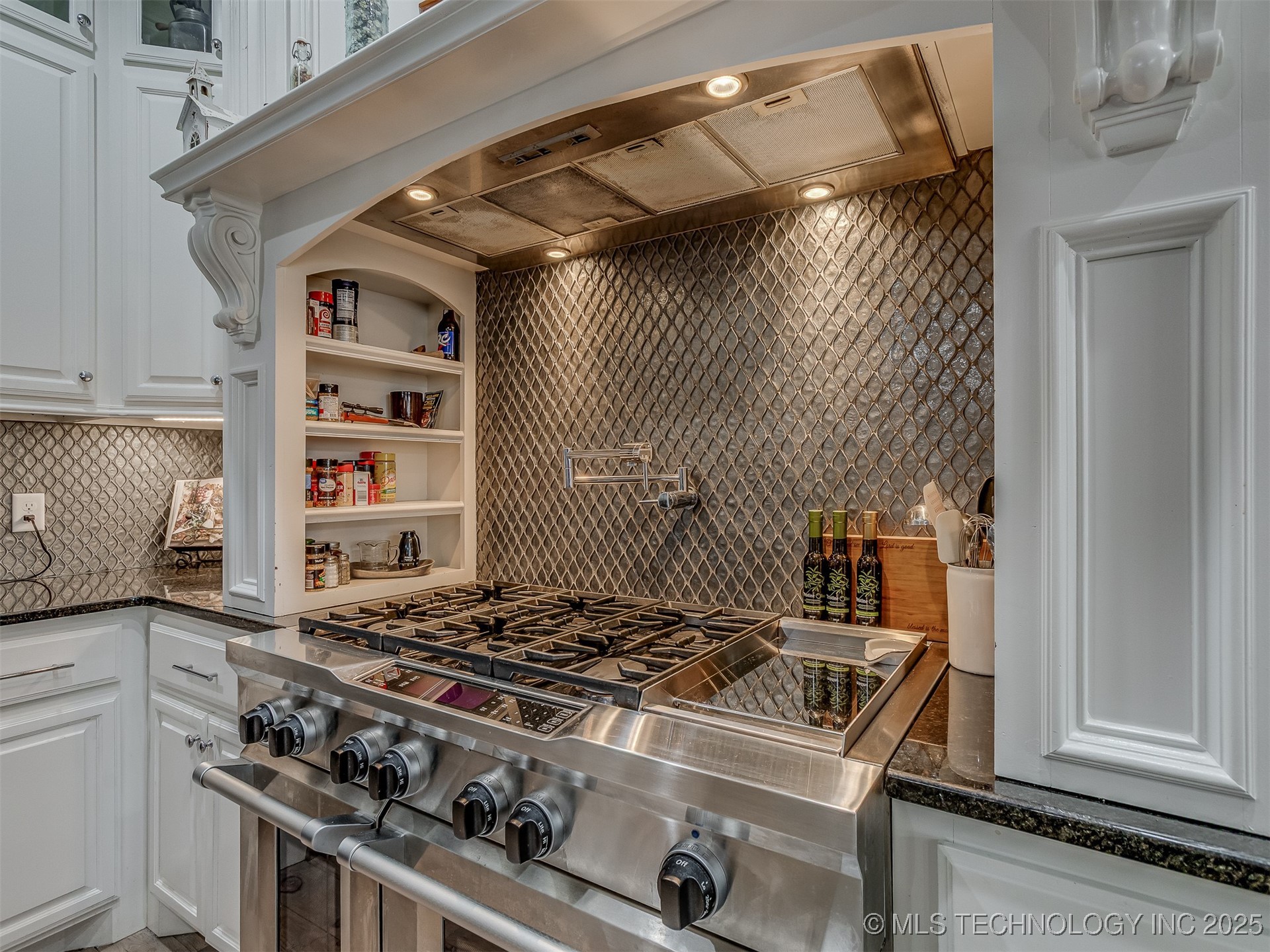 9517 Towry Court Property Photo 14