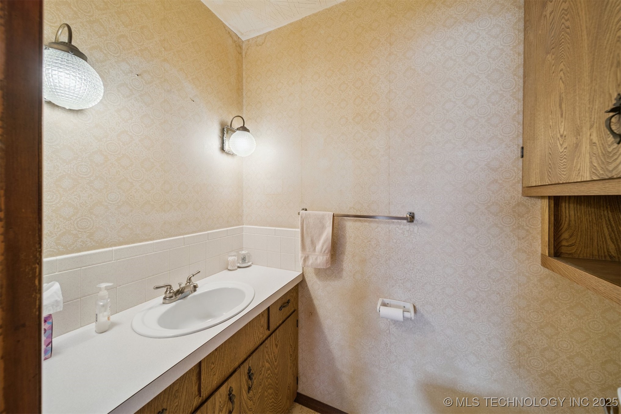 19808 S 4120 Road Property Photo 27