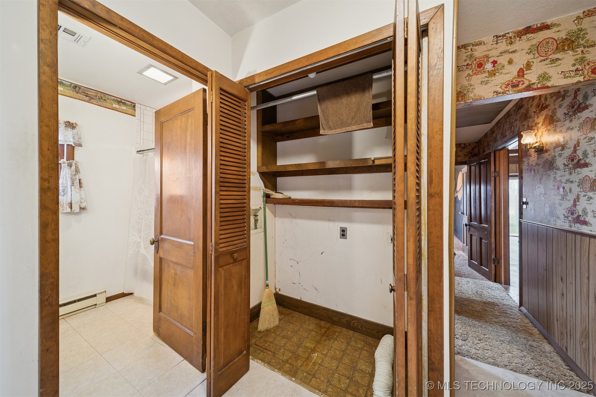 19808 S 4120 Road Property Photo 36