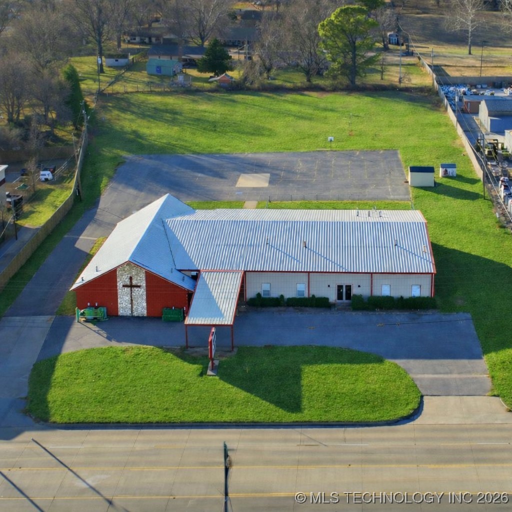 11710 S Memorial Drive Property Photo 3