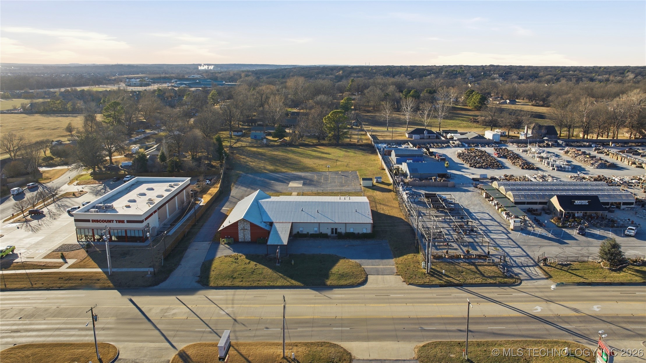 11710 S Memorial Drive Property Photo 5