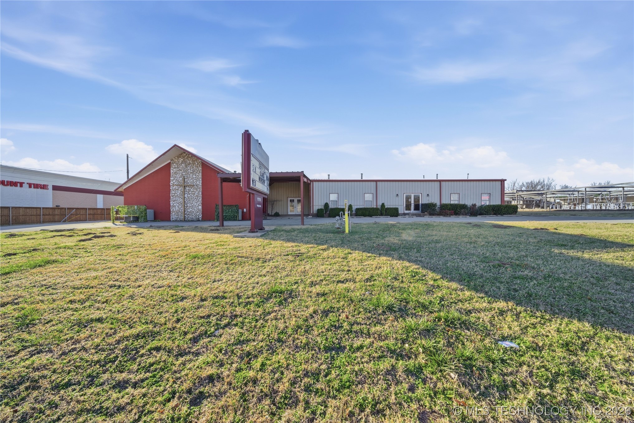 11710 S Memorial Drive Property Photo 7