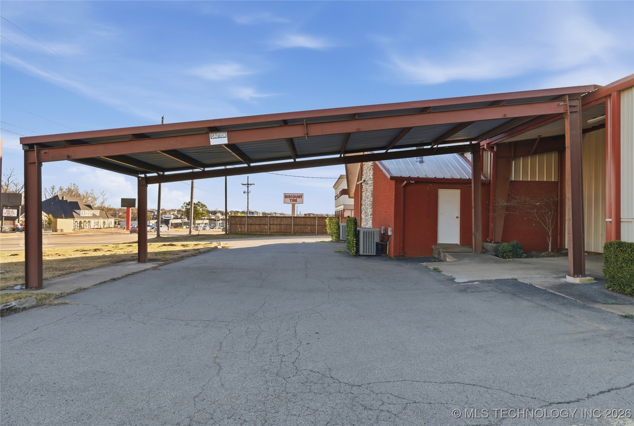 11710 S Memorial Drive Property Photo 10