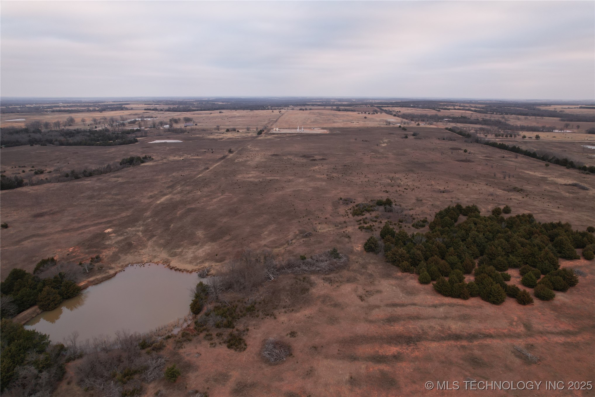 0001 0780 Property Photo 24