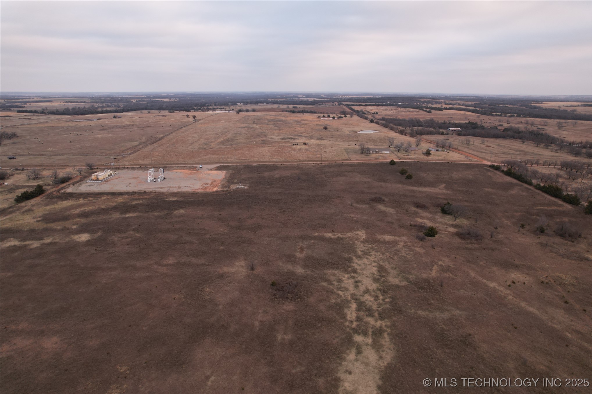 0001 0780 Property Photo 30