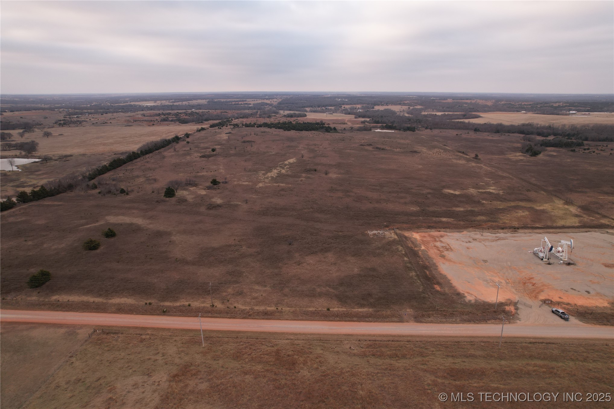 0001 0780 Property Photo 32