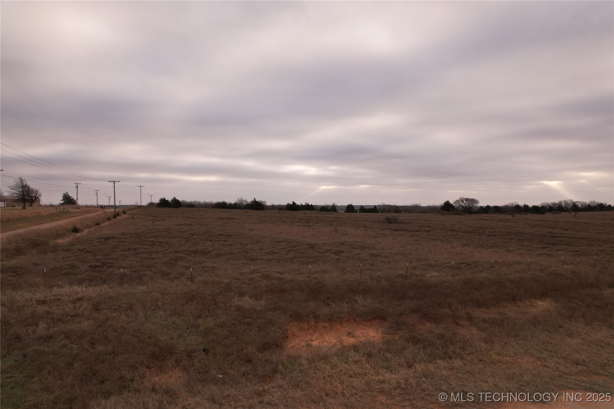 0001 0780 Property Photo 33