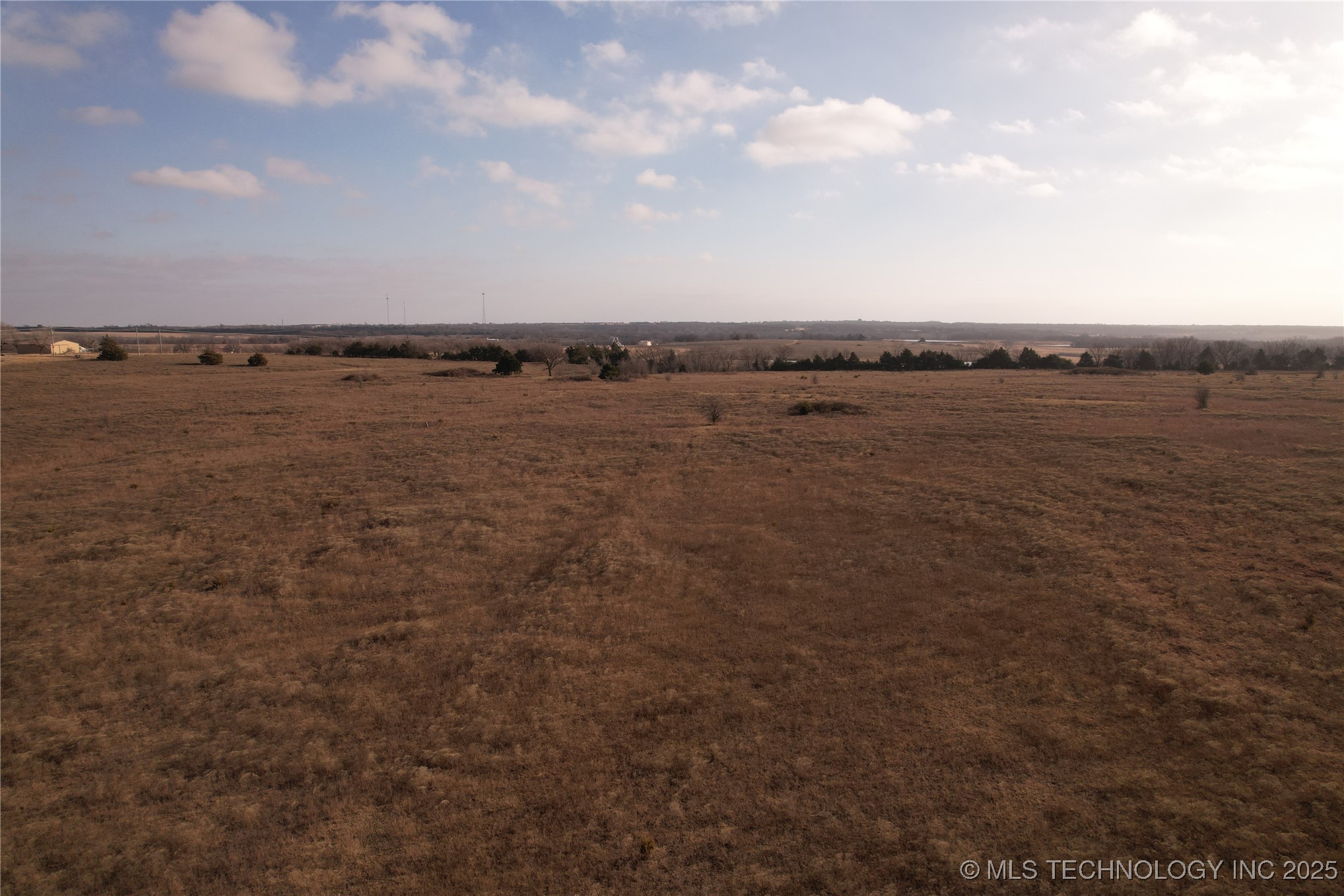 0001 0780 Property Photo 44