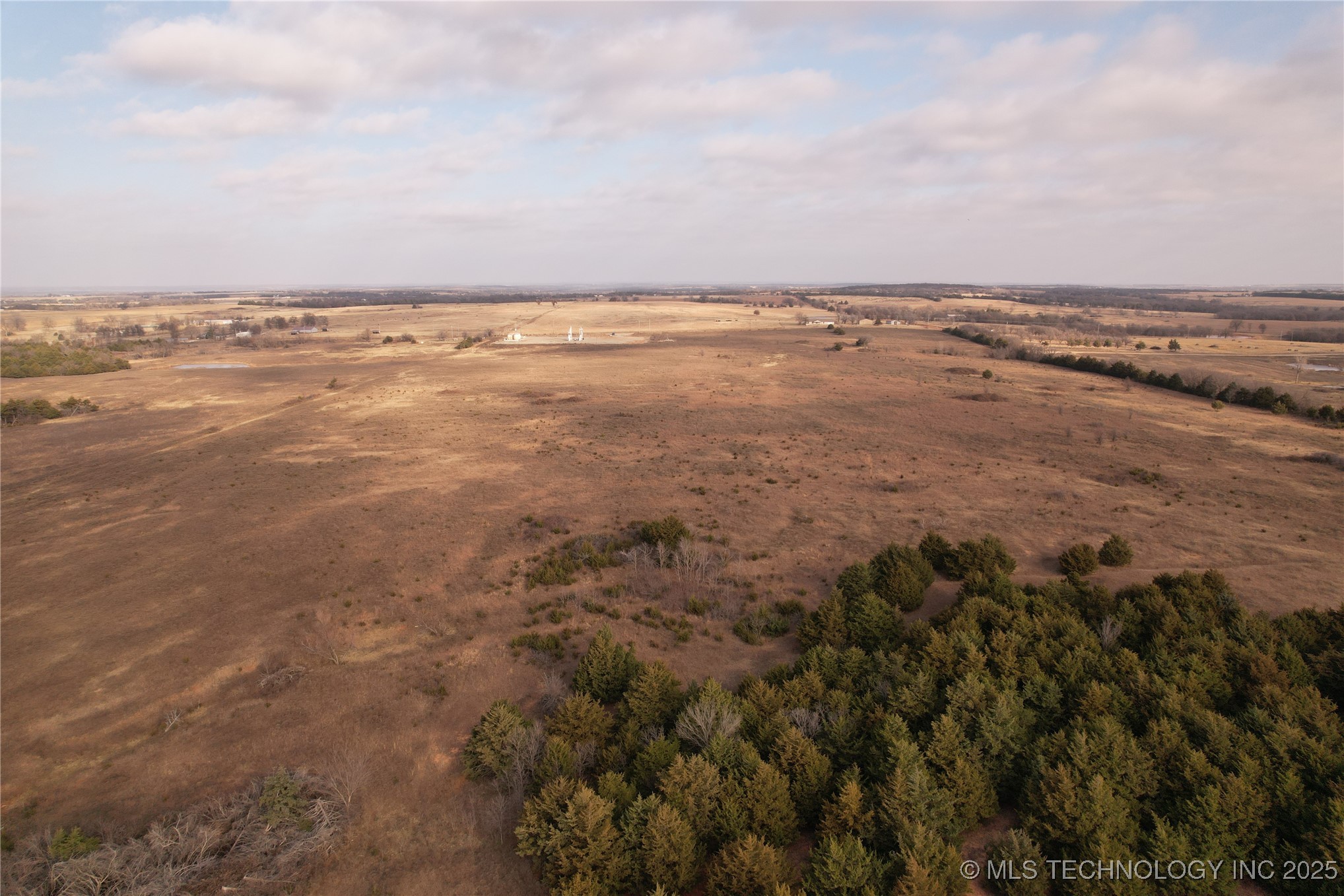 0001 0780 Property Photo 76