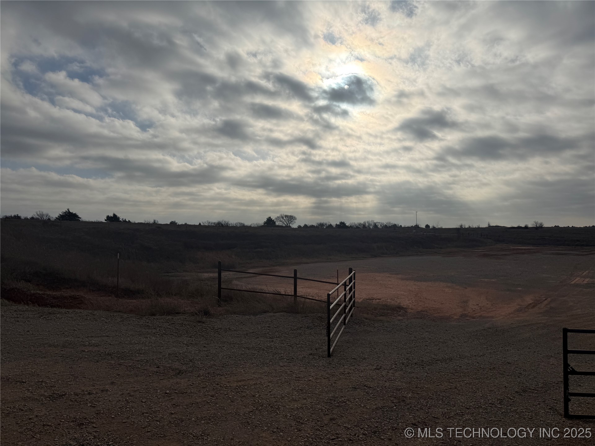 0001 0780 Property Photo 85