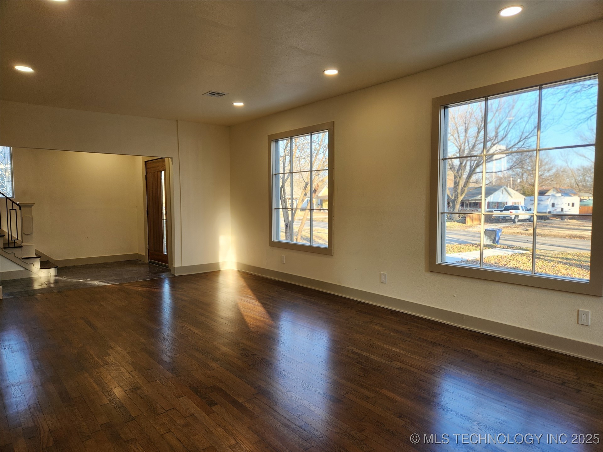 121 S Brown Street Property Photo 5