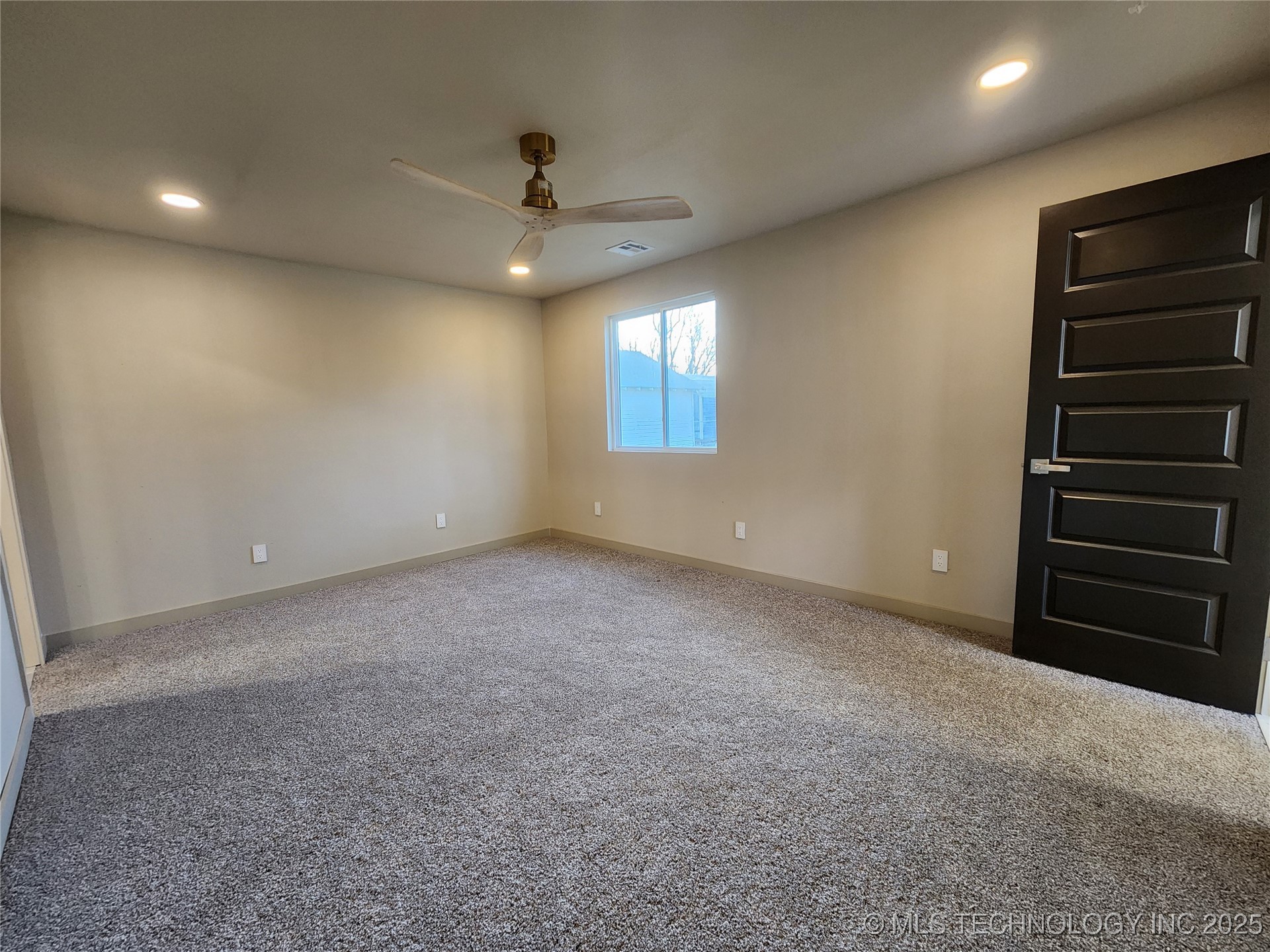 121 S Brown Street Property Photo 31