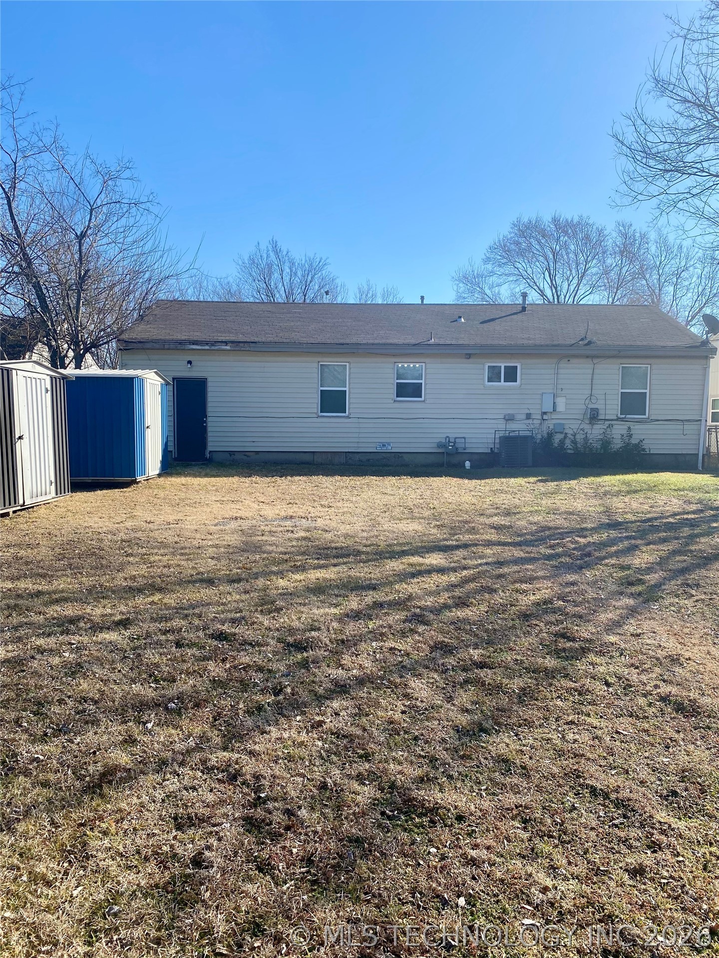 4710 N Elwood Avenue Property Photo 13