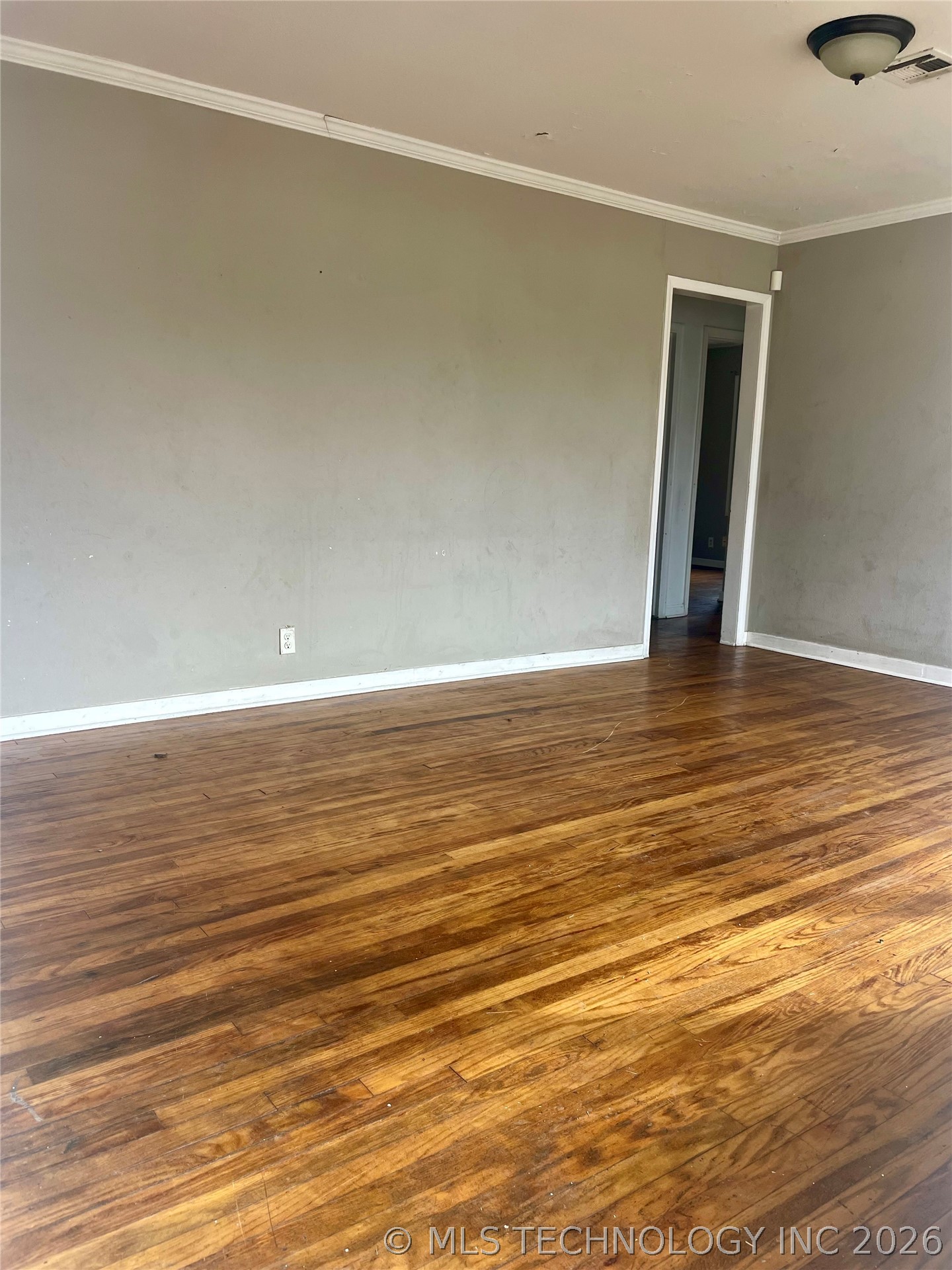 1835 N Louisville Avenue Property Photo 2