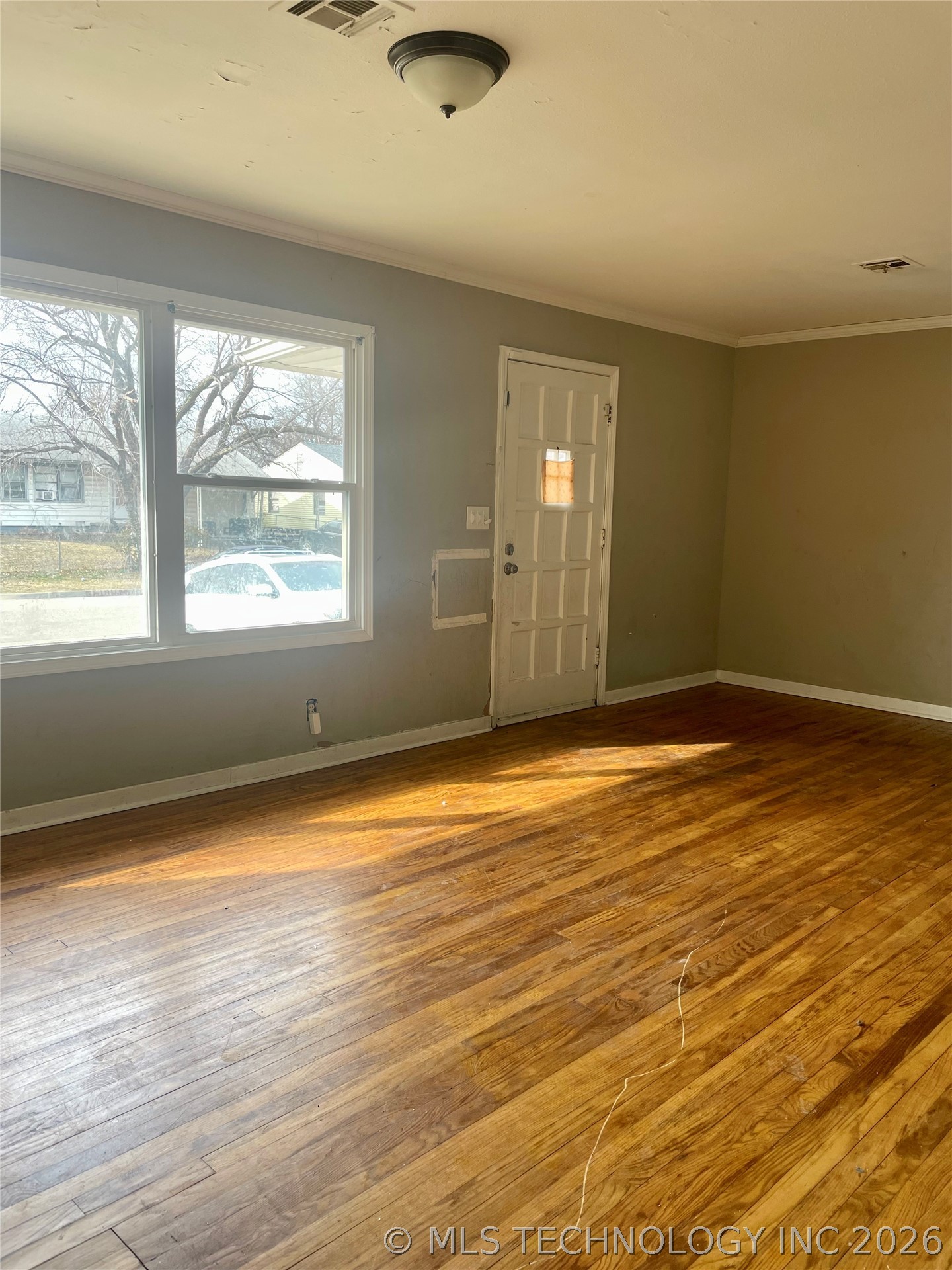 1835 N Louisville Avenue Property Photo 3