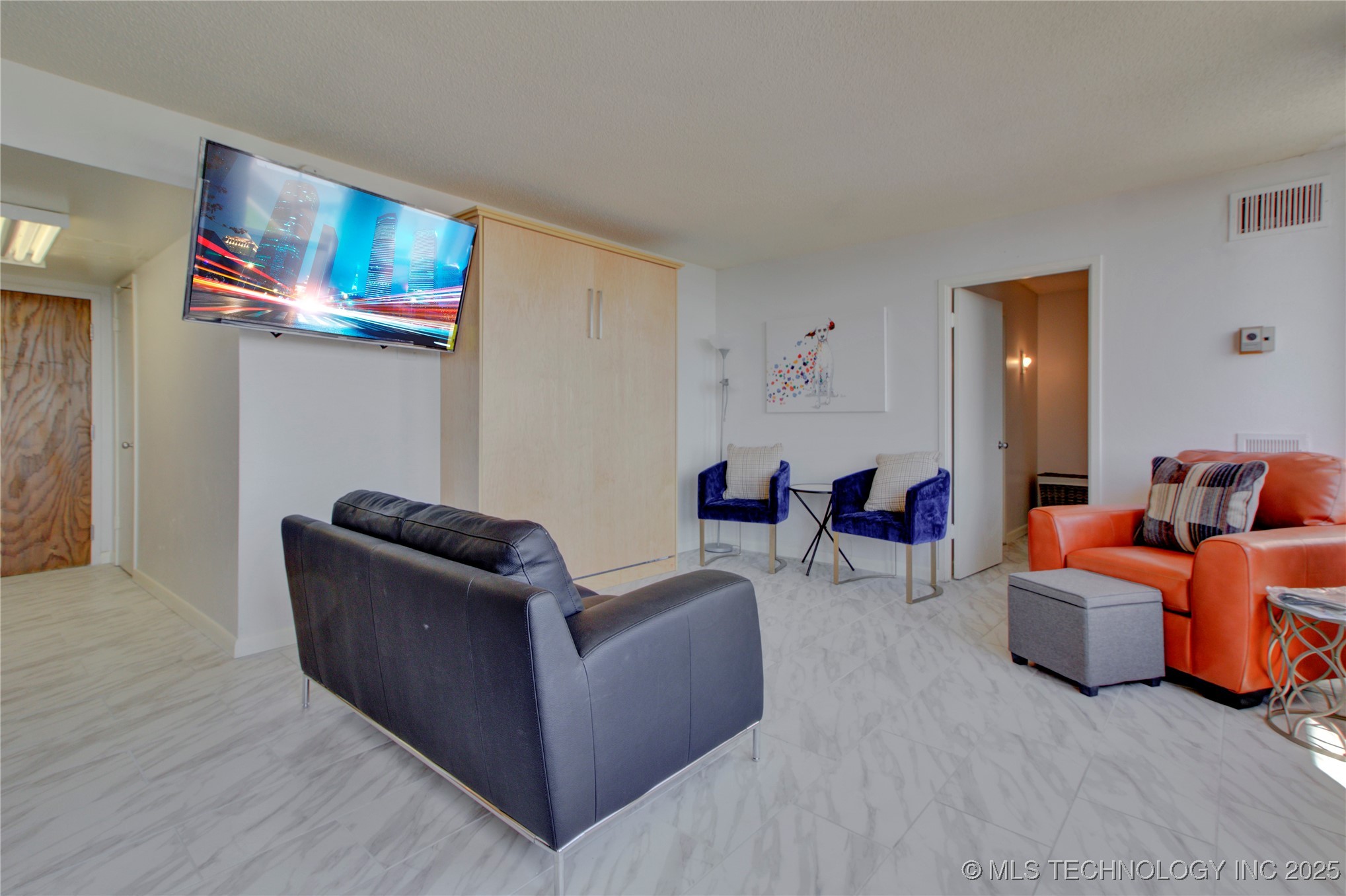 410 W 7th Street 1521 Property Photo 10