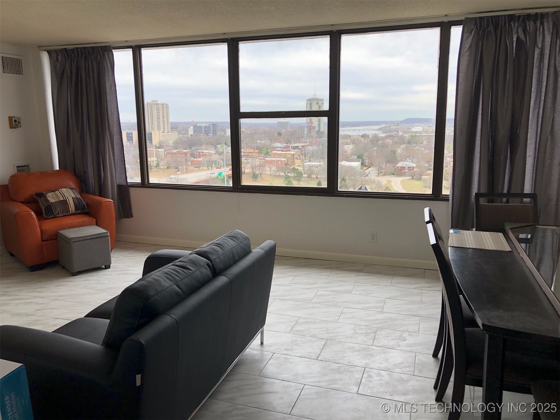 410 W 7th Street 1521 Property Photo 12