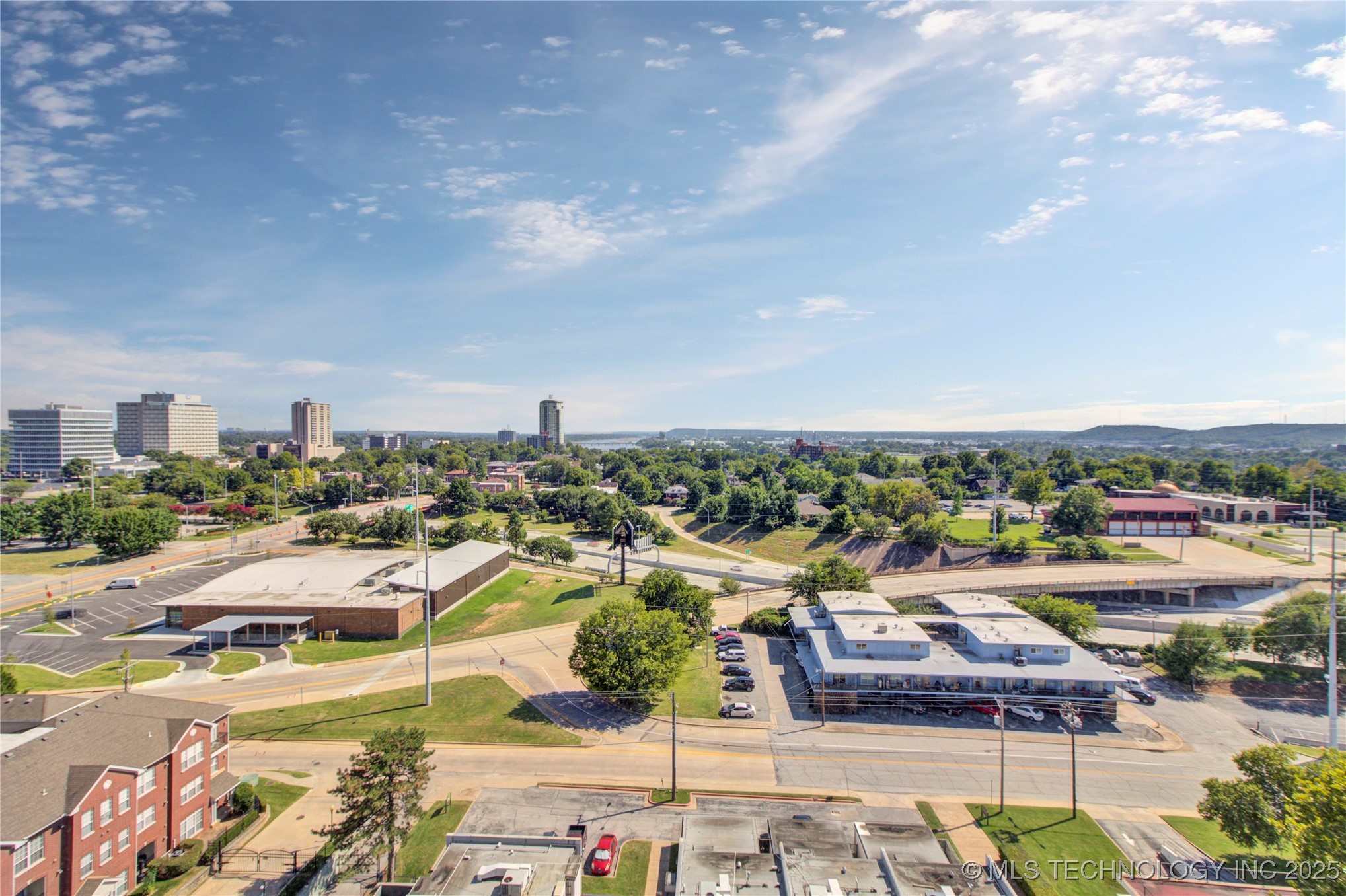 410 W 7th Street 1521 Property Photo 16