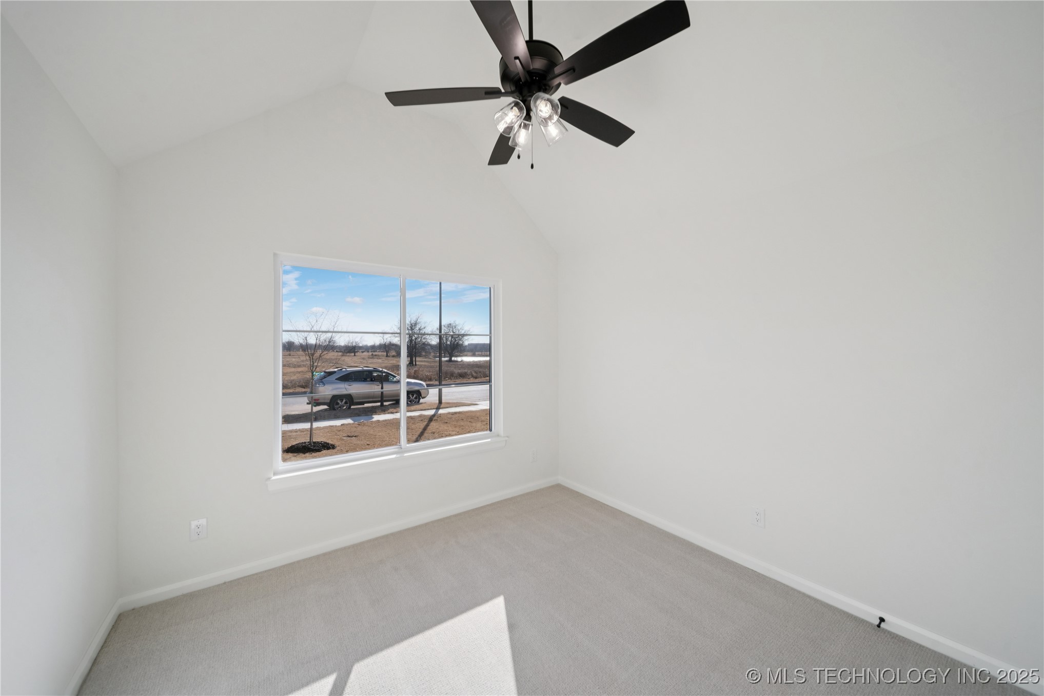 22925 E 107th Street S Property Photo 6