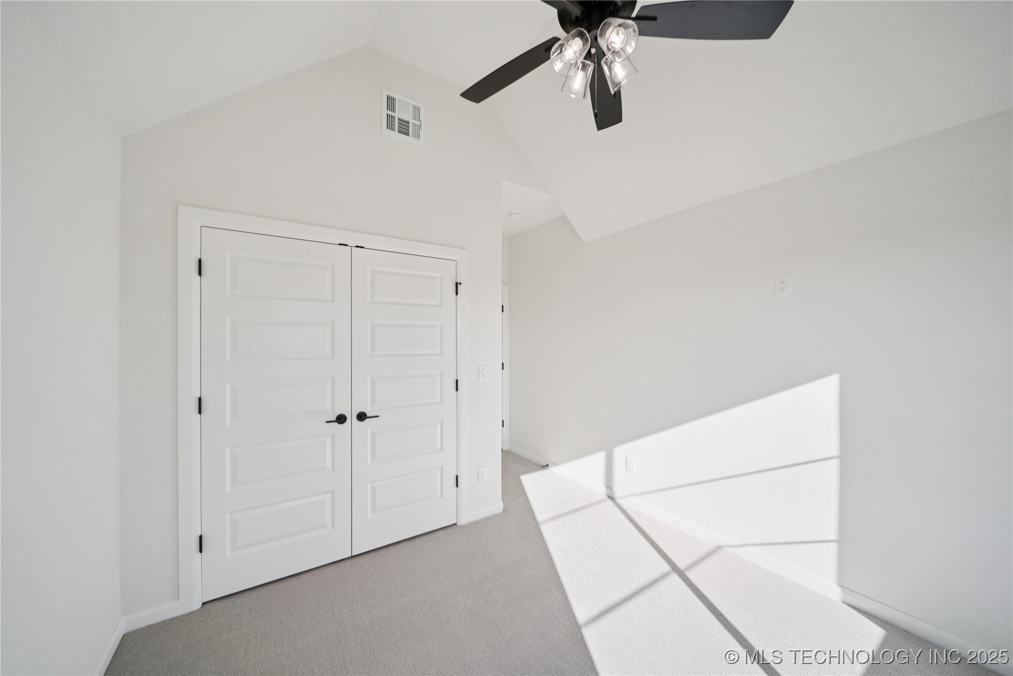 22925 E 107th Street S Property Photo 8