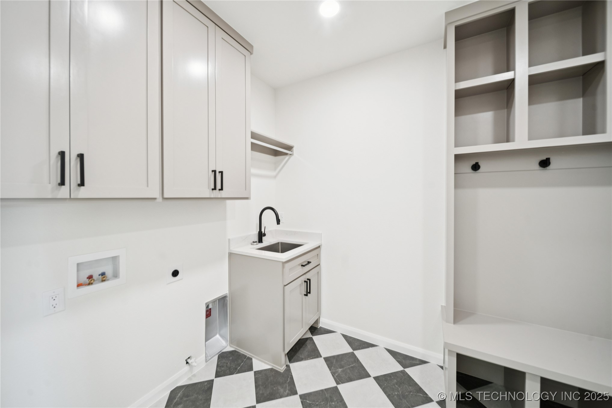 22925 E 107th Street S Property Photo 24