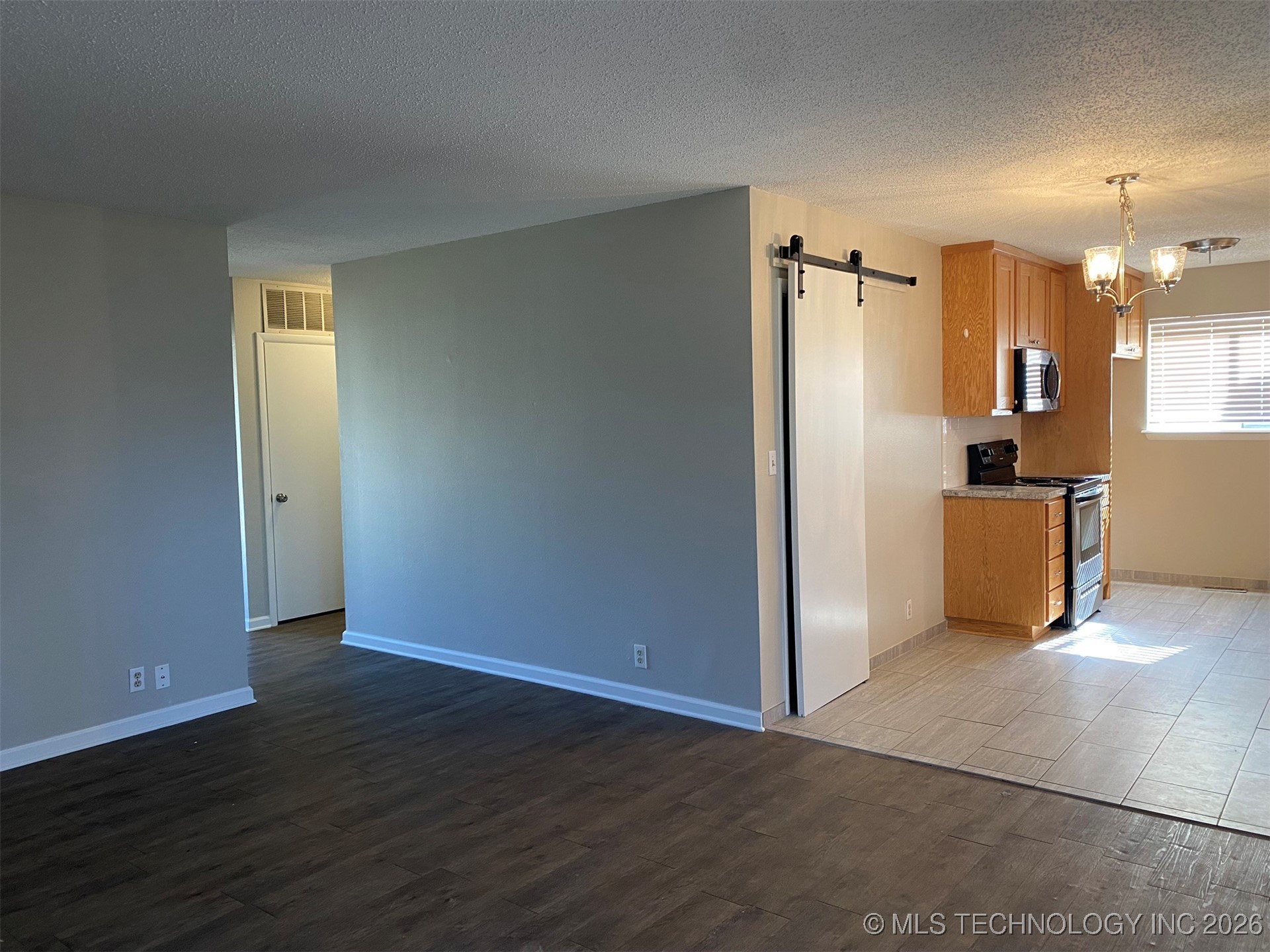 6347 S Madison Place Property Photo 9