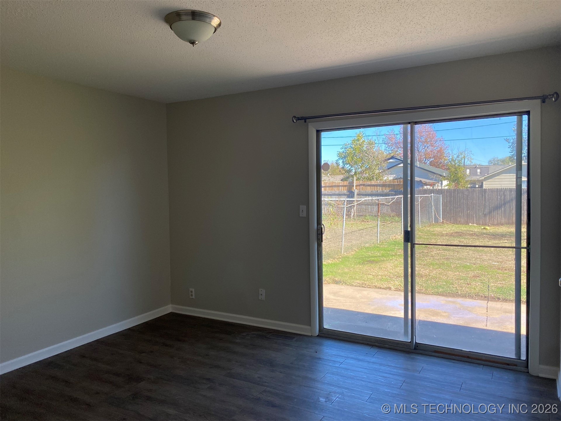 6347 S Madison Place Property Photo 10