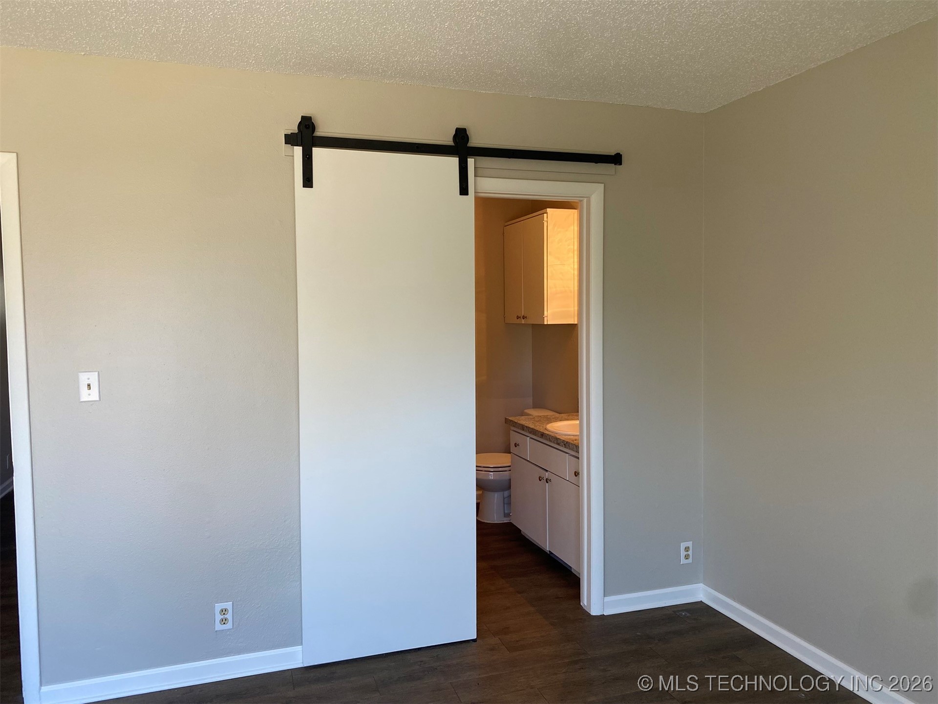 6347 S Madison Place Property Photo 11