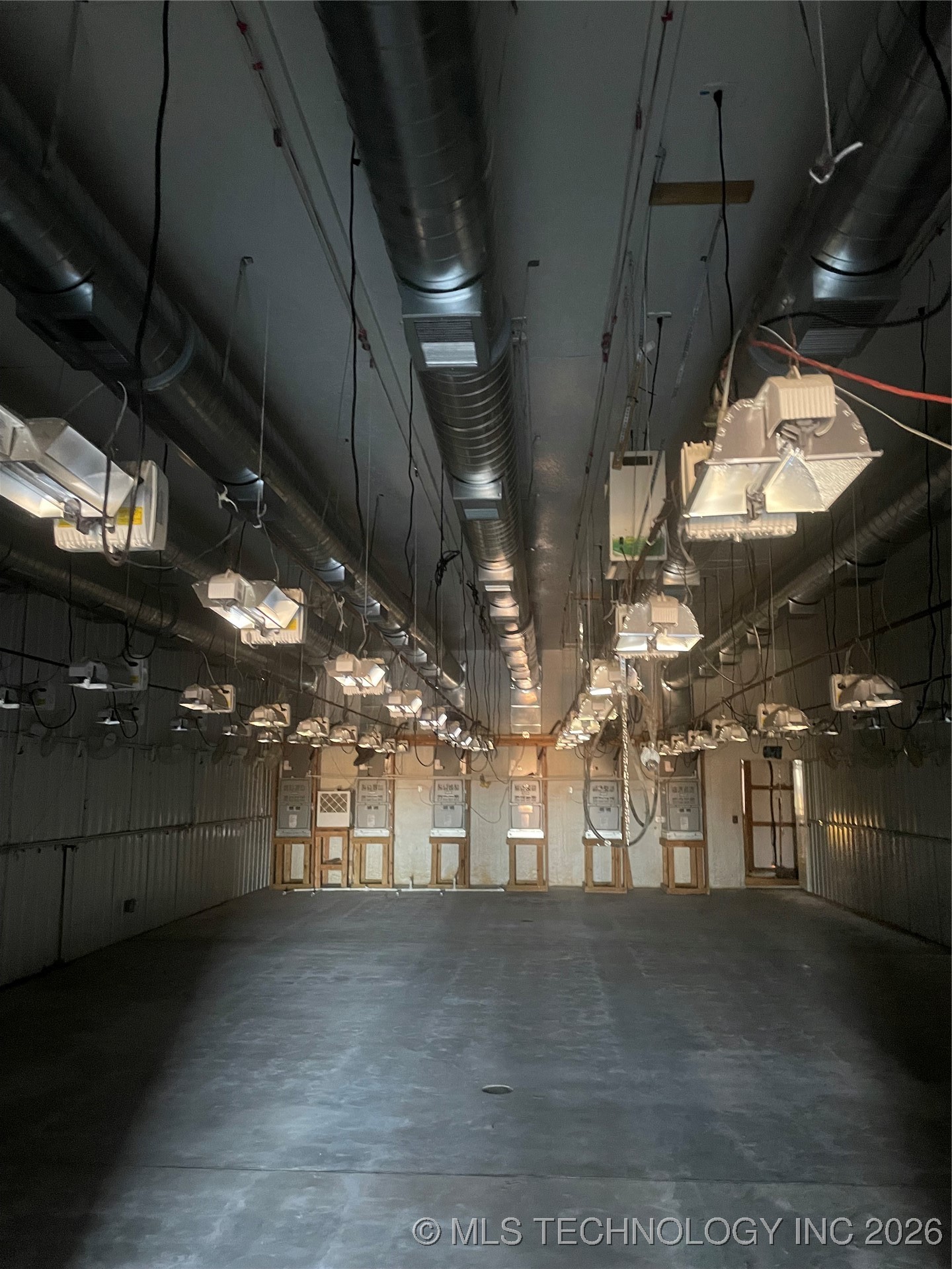 10190 S 426 Road Property Photo 4