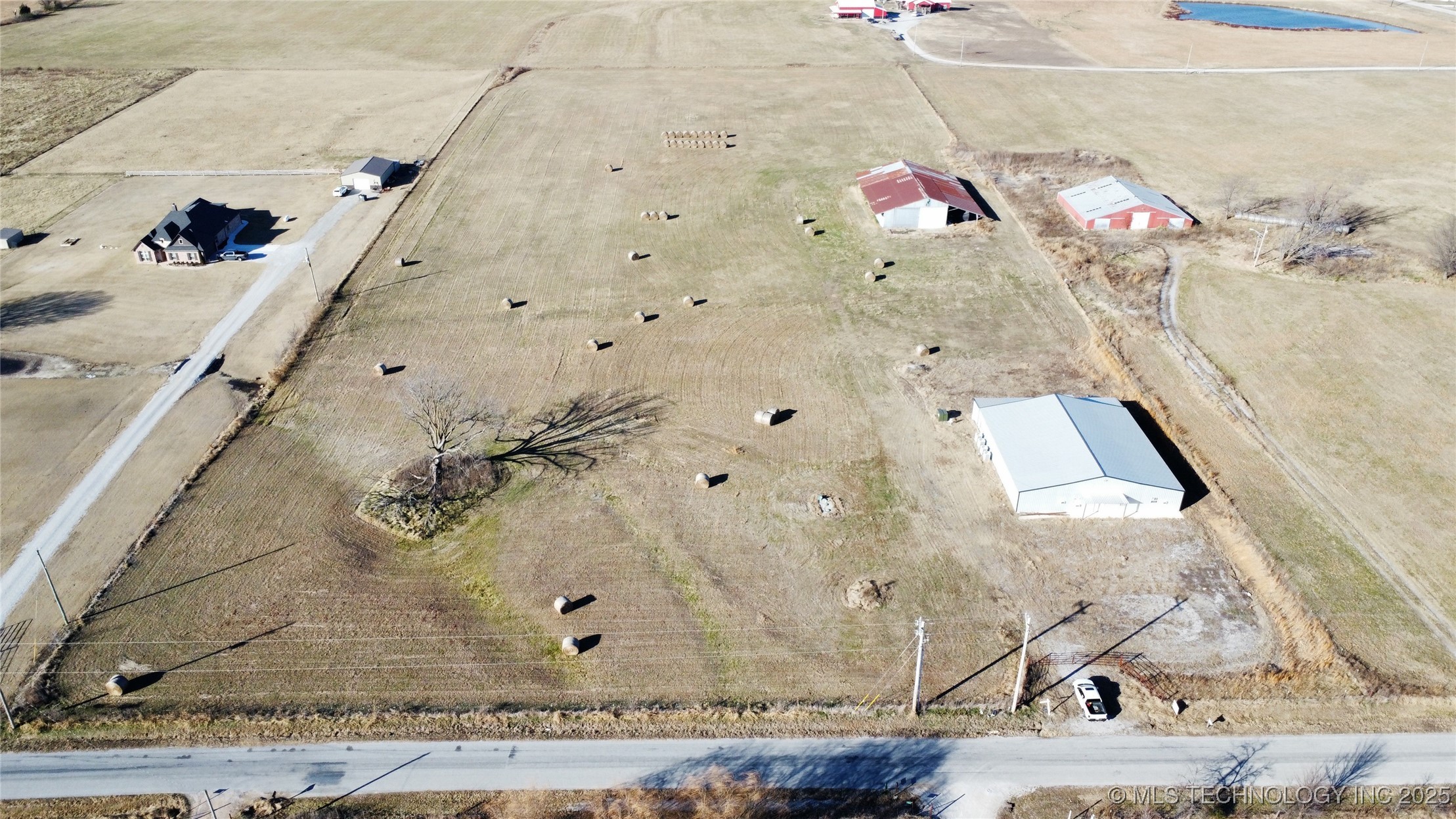 10190 S 426 Road Property Photo 8