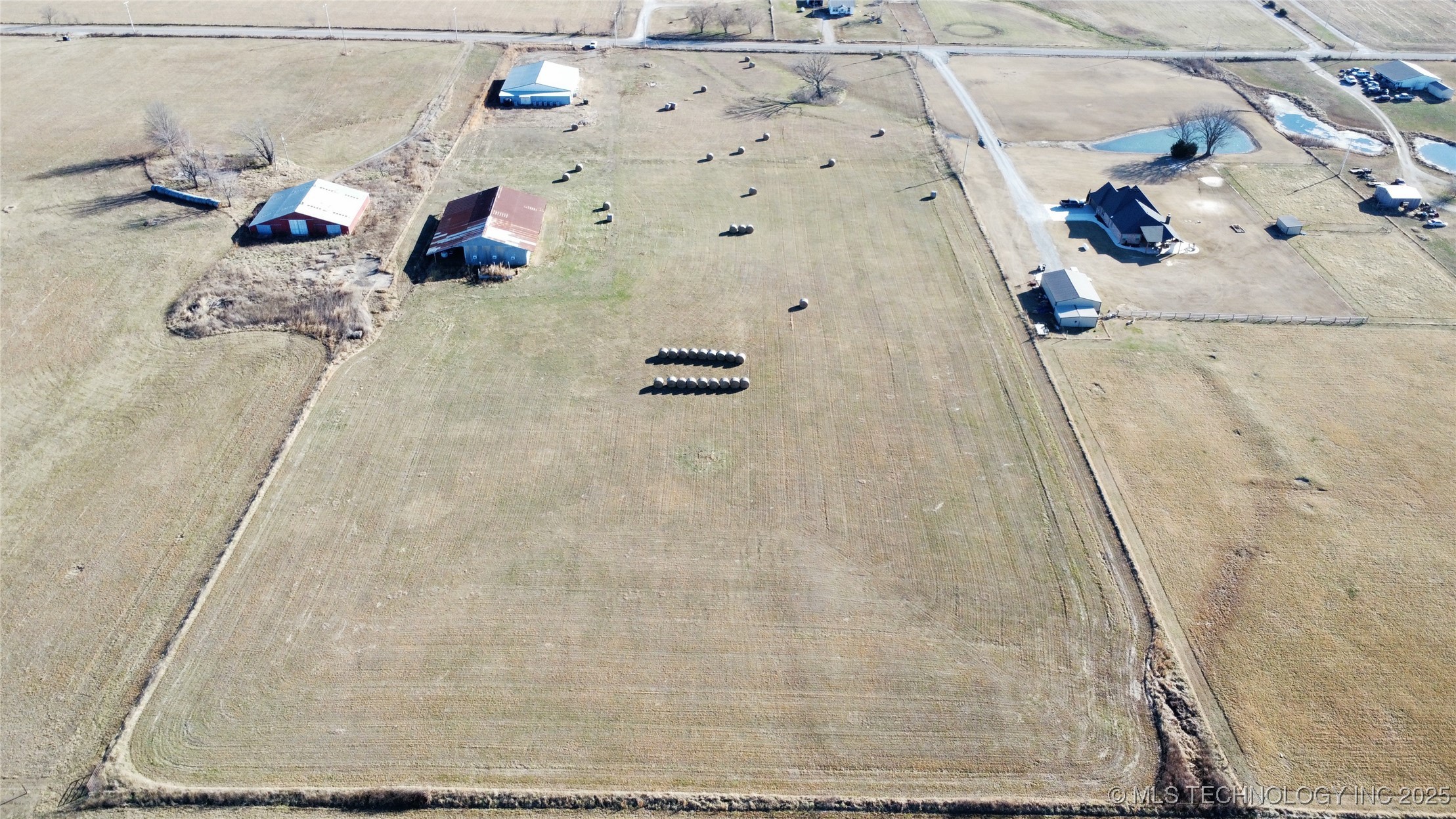 10190 S 426 Road Property Photo 9